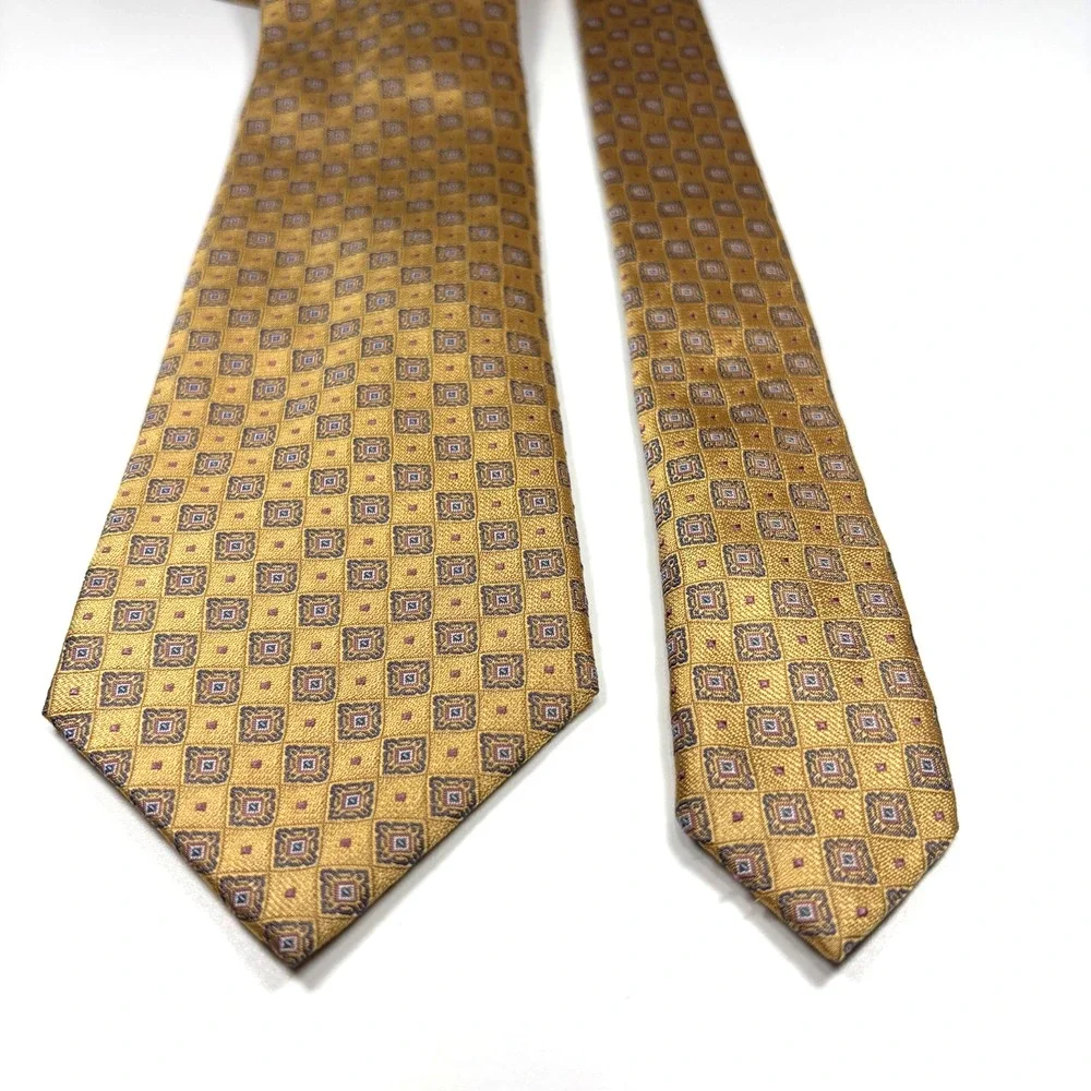 Daniel De Fasson Luxury Men Tie Gold & Geometric Foulard Design Silk XL 66 x 3.5